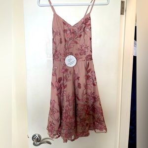 Lady Back Tie Floral Dress